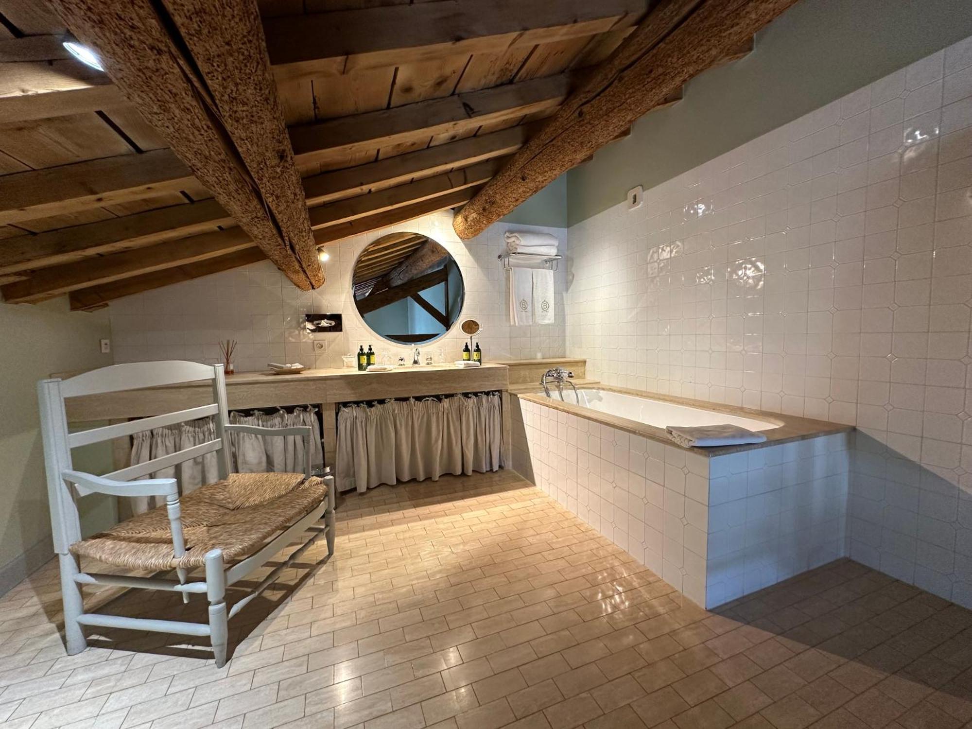 Le Mas De Peint - Hotel Et Restaurant Arles Kamer foto