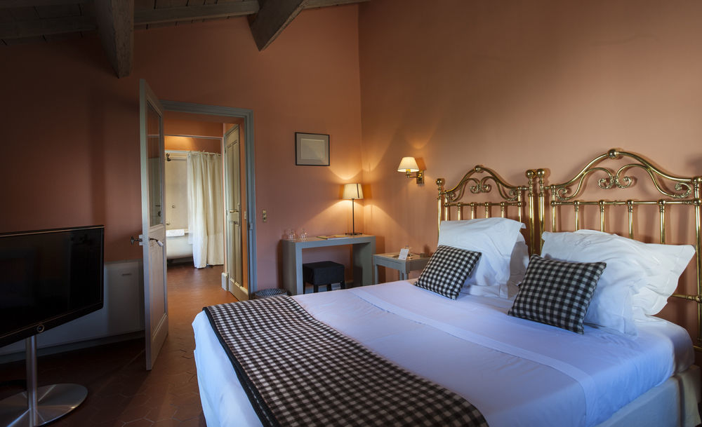 Le Mas De Peint - Hotel Et Restaurant Arles Buitenkant foto